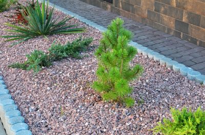 Pea Gravel Spreading in Ventura County, CA
